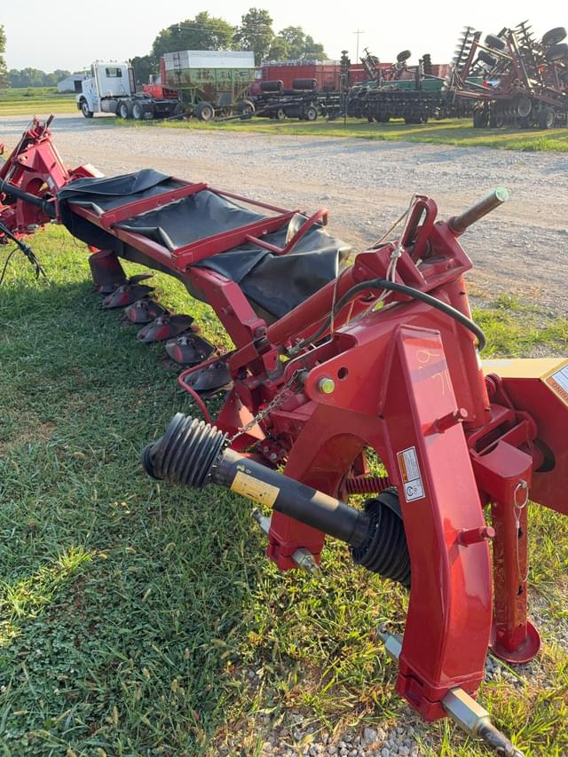 Image of New Holland H6750 equipment image 1
