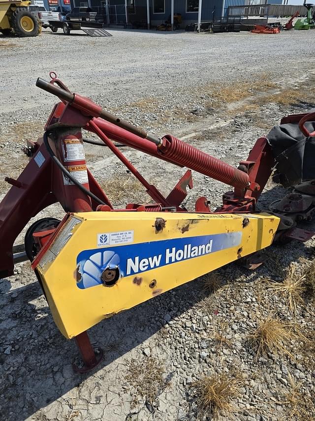 Image of New Holland H6750 equipment image 2