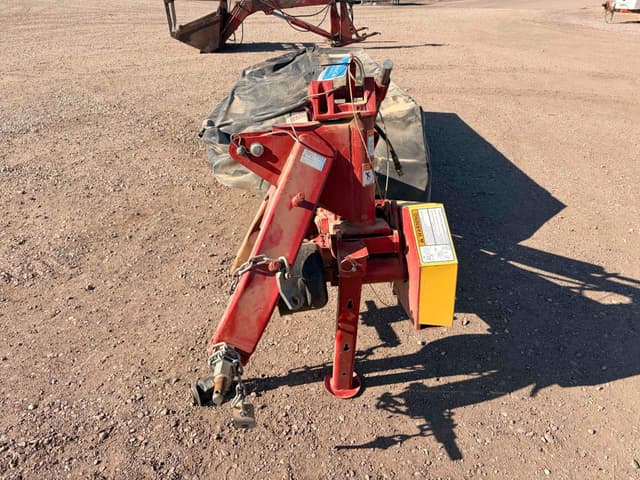 Image of New Holland H6750 equipment image 4