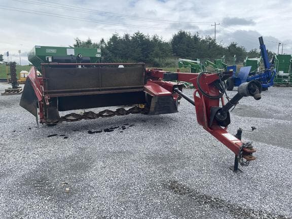 Image of New Holland H6830 equipment image 1