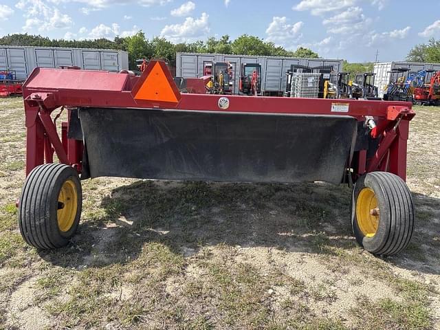 Image of New Holland H6830 equipment image 3