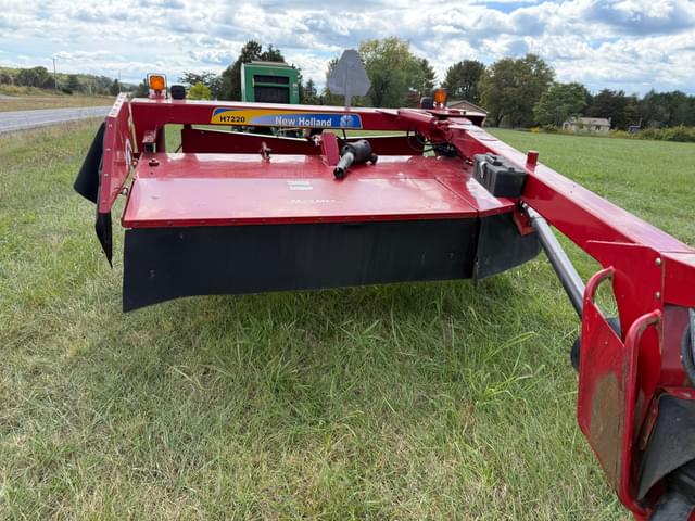 Image of New Holland H7220 equipment image 2