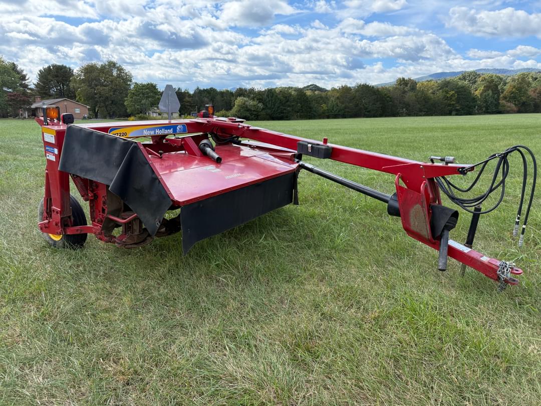 Image of New Holland H7220 Primary image