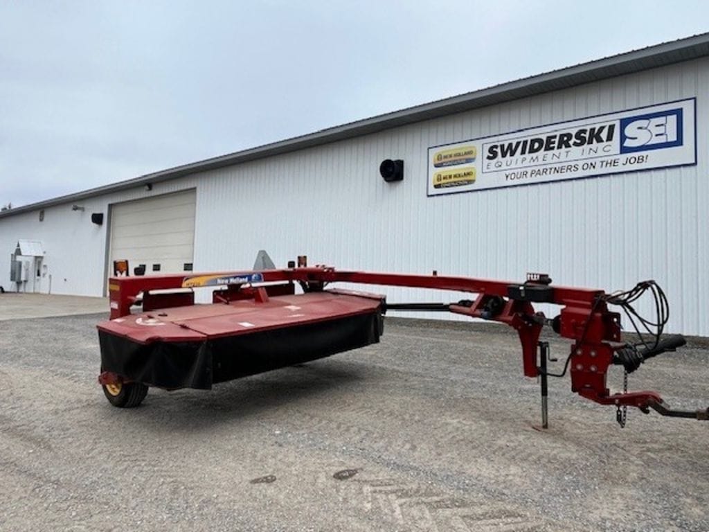 2010 New Holland H7230 Equipment Image0