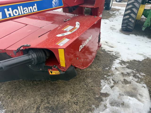 Image of New Holland H7230 equipment image 3