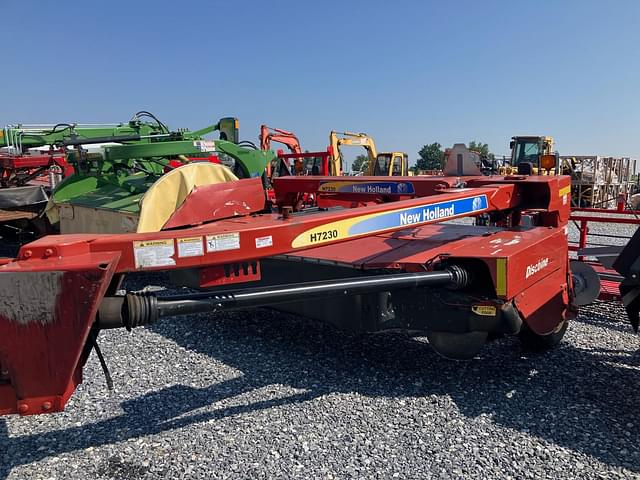 Image of New Holland H7230 equipment image 1