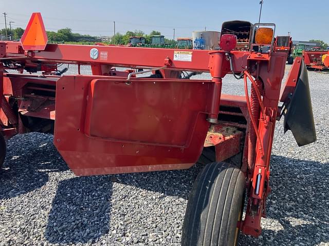 Image of New Holland H7230 equipment image 2