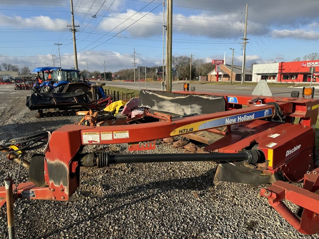 Image of New Holland H7230 Image 1