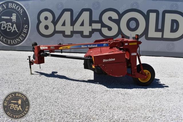Image of New Holland H7230 equipment image 2