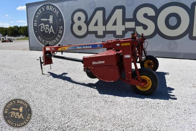 Image of New Holland H7230 equipment image 3