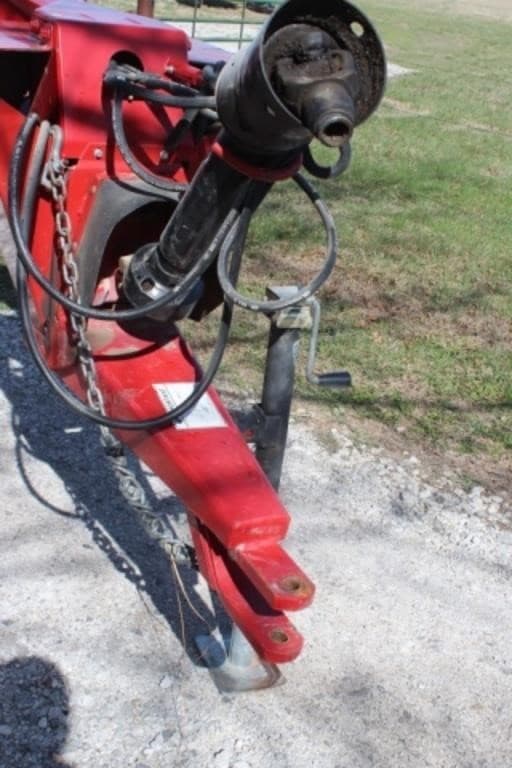 Image of New Holland H7230 equipment image 1