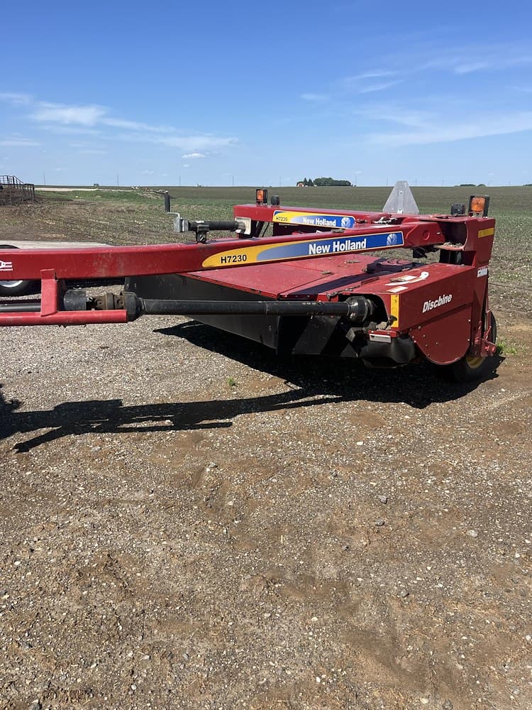 Image of New Holland H7230 Primary Image