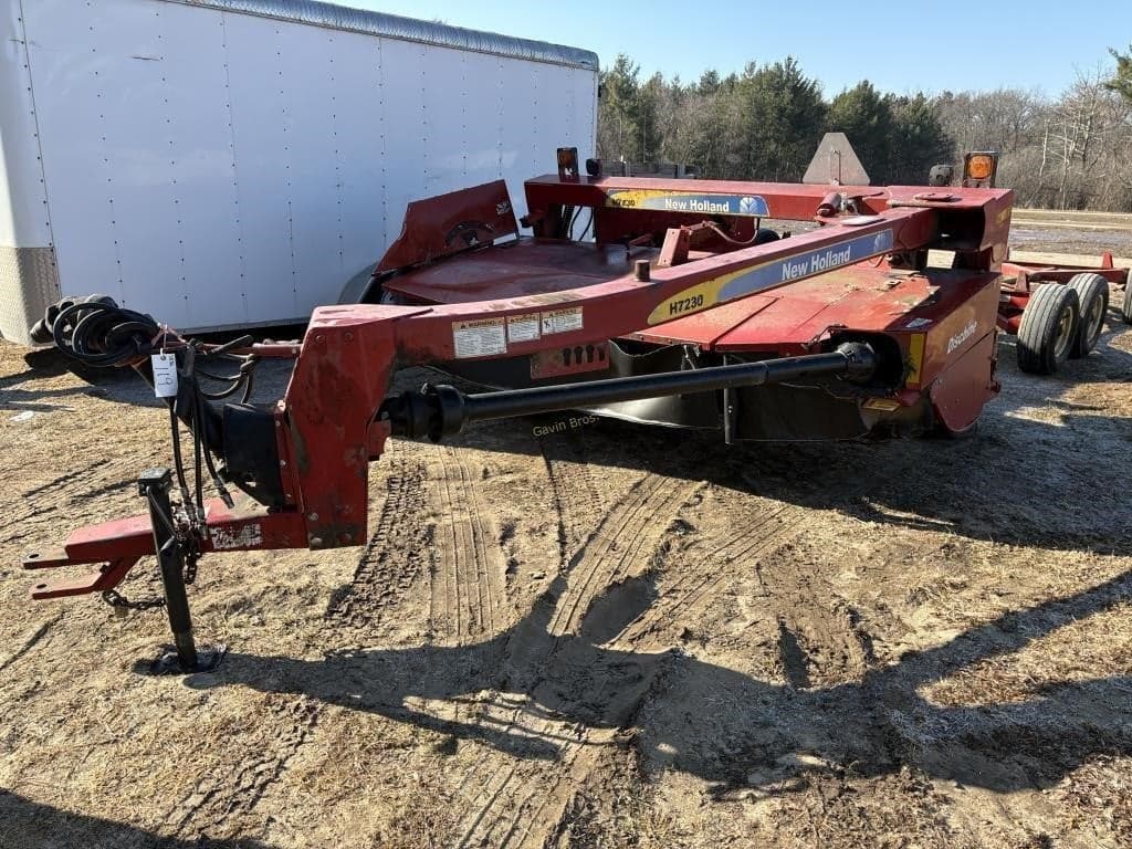 Image of New Holland H7230 Primary image