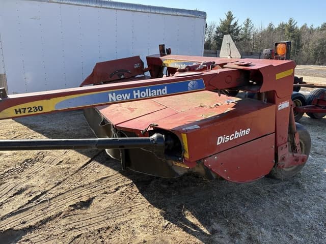 Image of New Holland H7230 equipment image 1