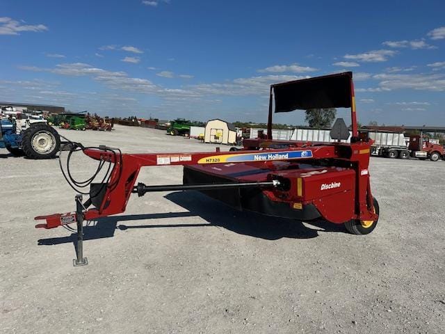 New Holland H7320 Equipment Image0
