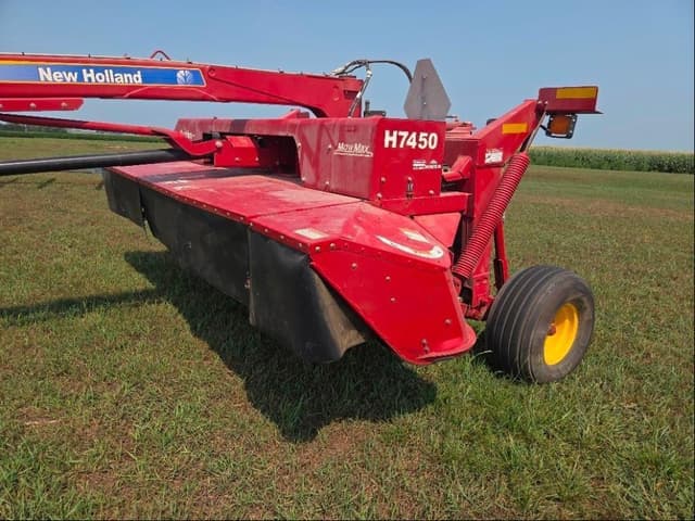 Image of New Holland H7450 equipment image 1
