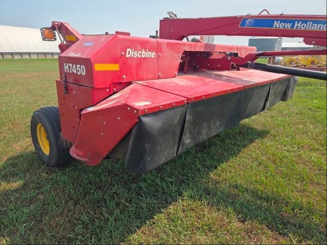 Image of New Holland H7450 equipment image 4