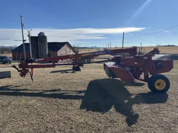 Main image New Holland H7450