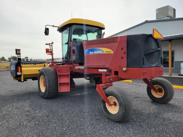 Image of New Holland H8040 equipment image 1