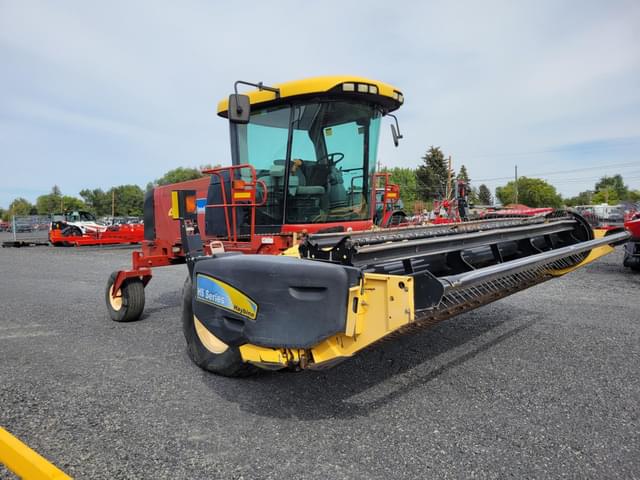 Image of New Holland H8040 equipment image 3