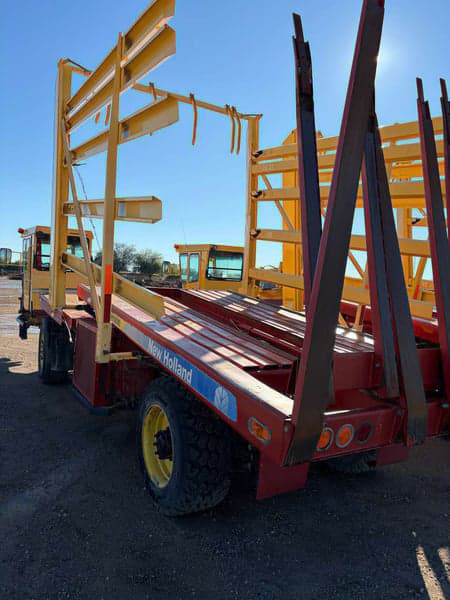 Image of New Holland H9880 equipment image 3