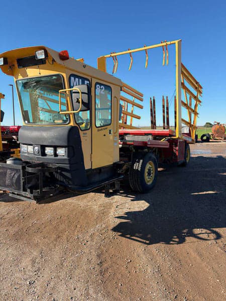Image of New Holland H9880 equipment image 2