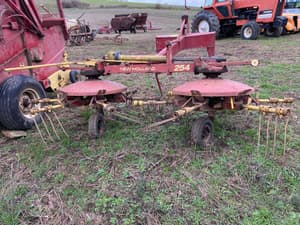 sold-new-holland-254-lot-no-16-hay-and-forage-tractor-zoom