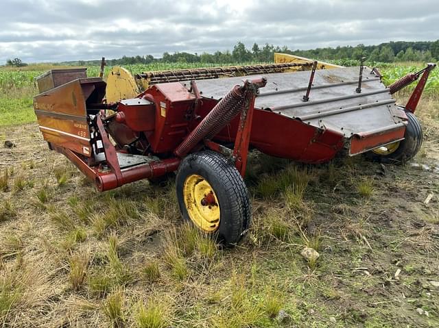 Image of New Holland 469 equipment image 1