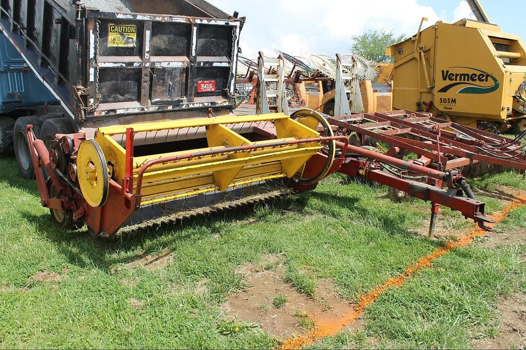 Image of New Holland 472 Image 0