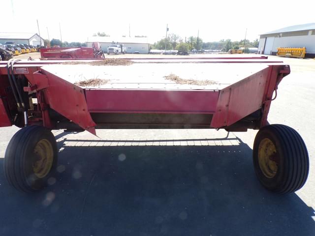 Image of New Holland 489 equipment image 4
