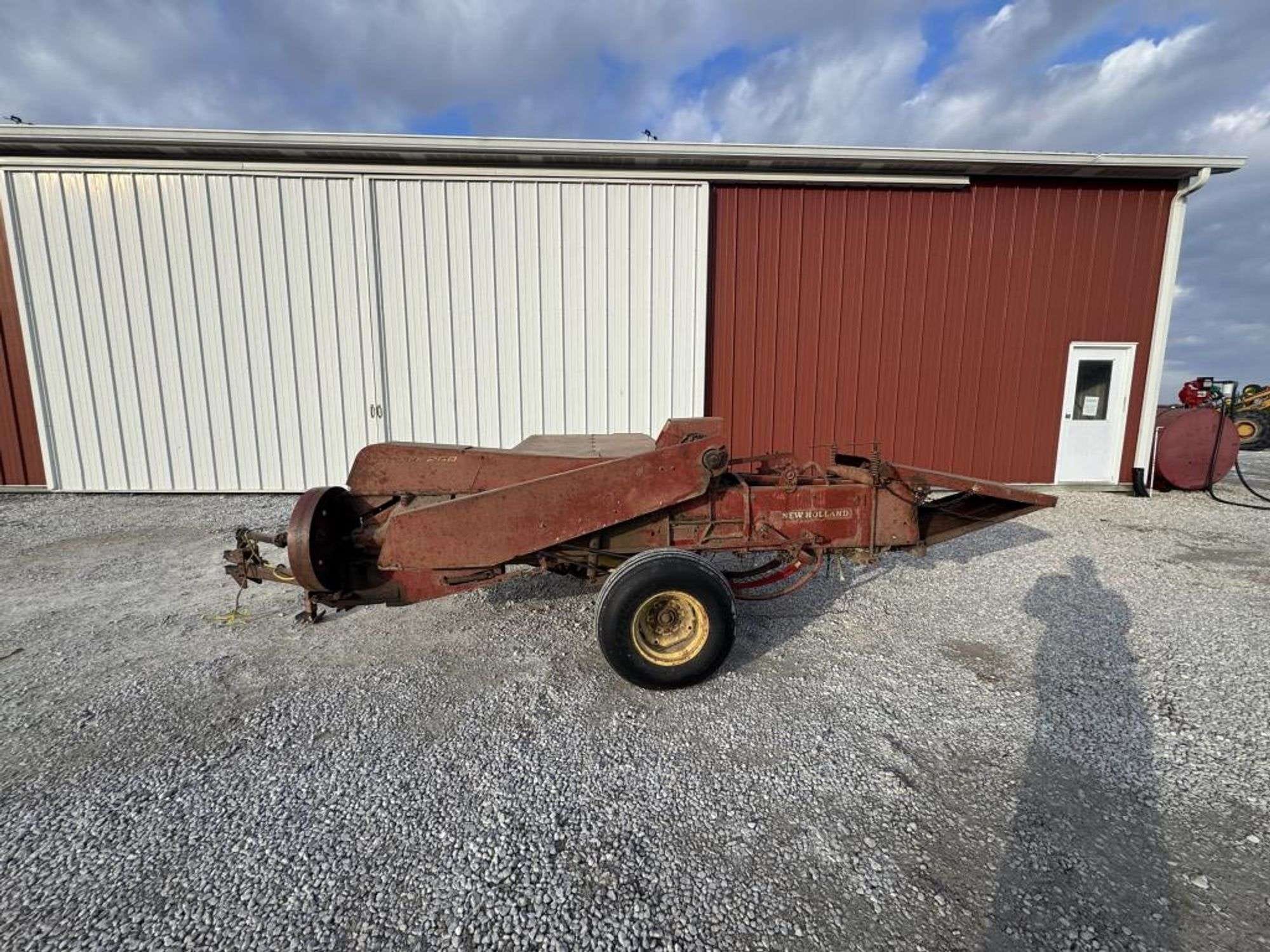 New Holland Hayliner 268 Equipment Image0