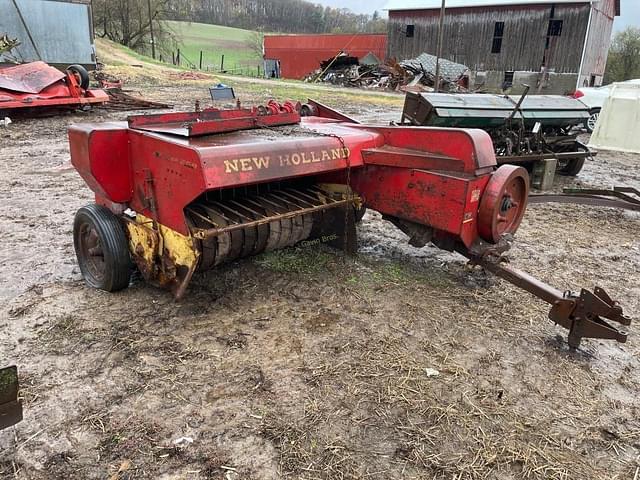 Image of New Holland Hayliner 268 equipment image 2