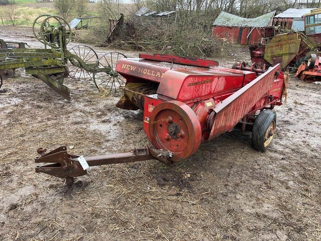 Image of New Holland Hayliner 268 Primary image