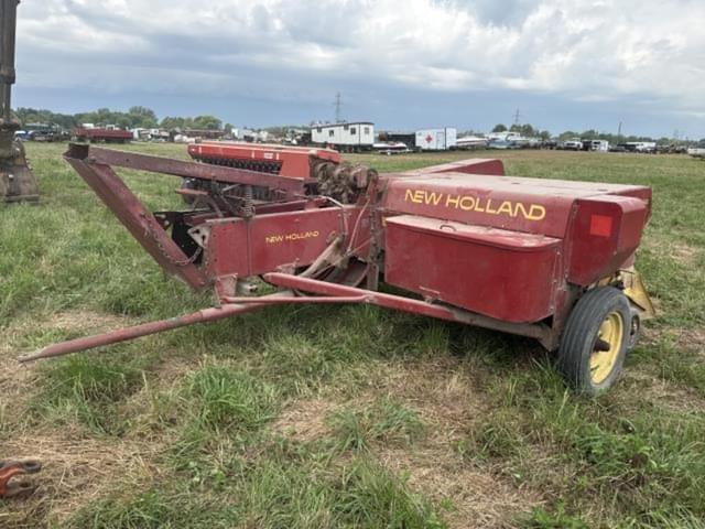 Image of New Holland Hayliner 268 equipment image 3