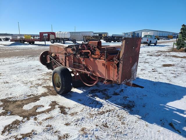 Image of New Holland Hayliner 268 equipment image 3