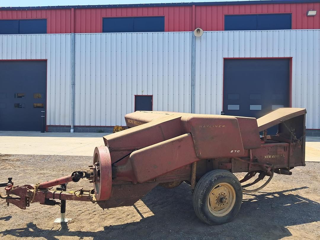 Image of New Holland Hayliner 270 Primary image