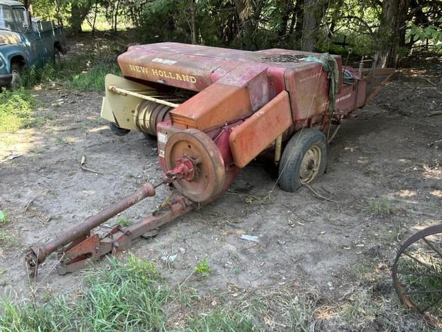 Image of New Holland Hayliner 270 equipment image 2