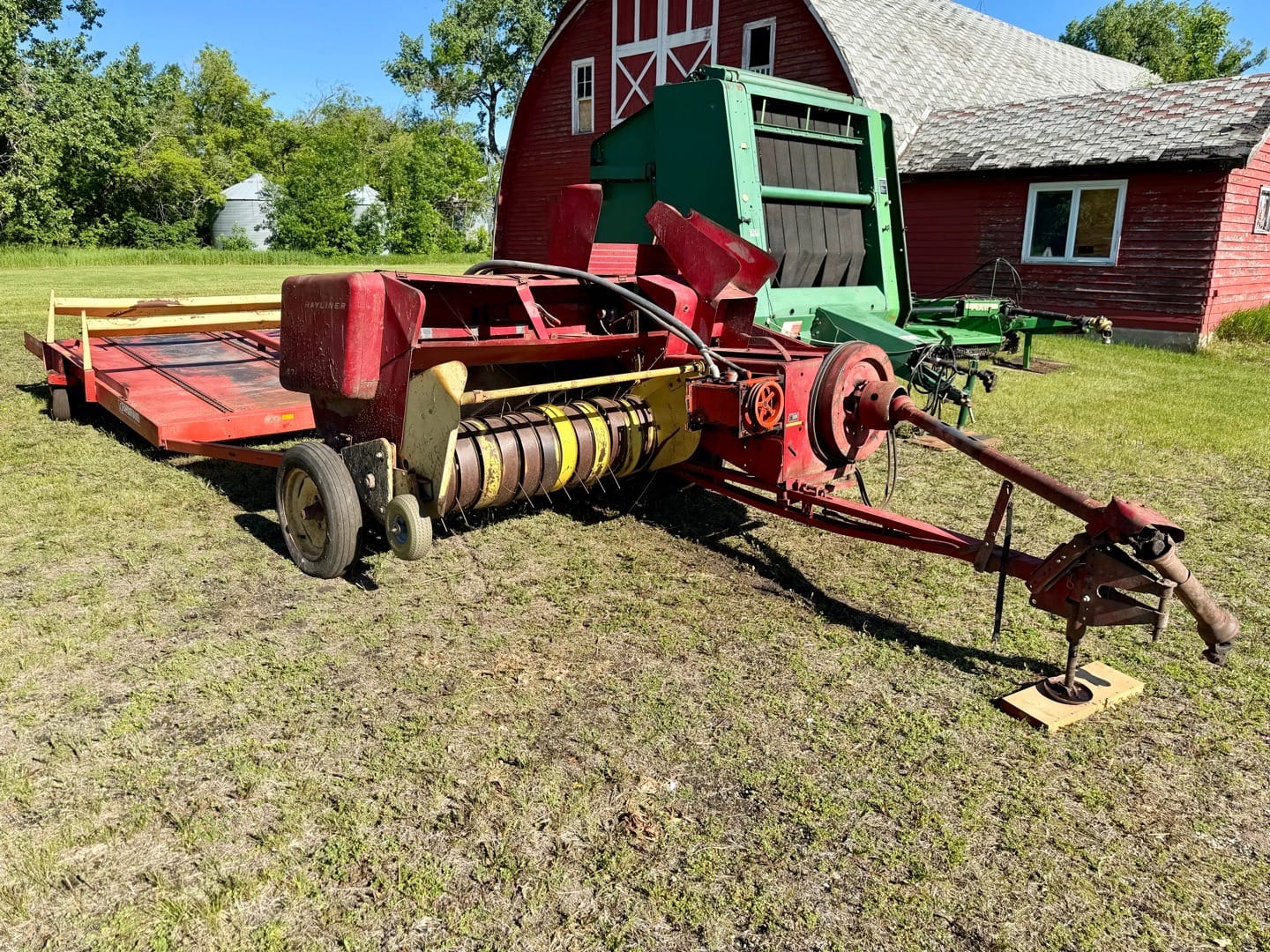 New Holland 271 Equipment Image0