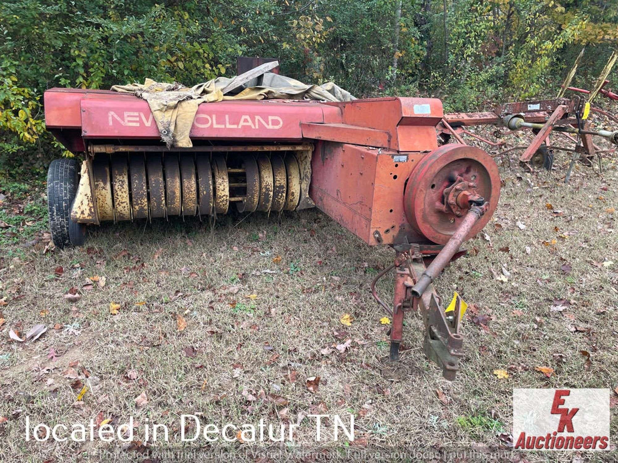 New Holland Hayliner 273 Equipment Image0