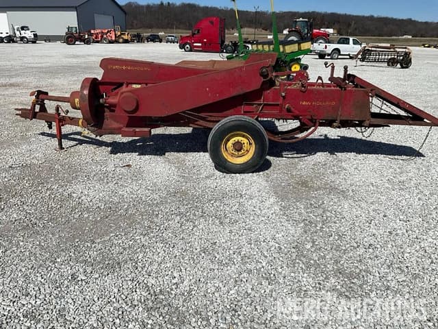 Image of New Holland Hayliner 273 equipment image 1