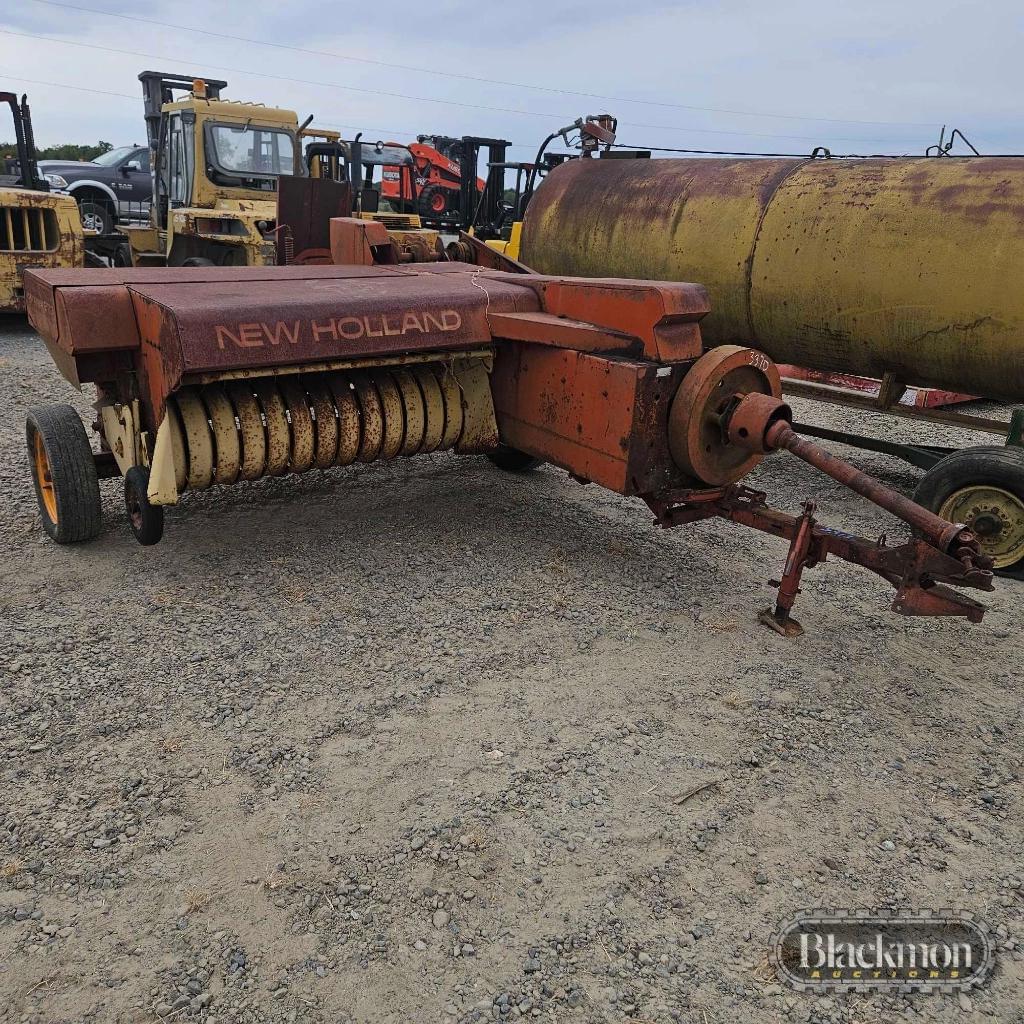 Image of New Holland Hayliner 273 Image 1