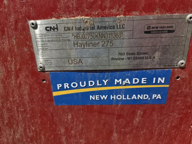 Image of New Holland Hayliner 275 equipment image 2