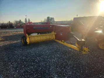 Main image New Holland Hayliner 275 Plus