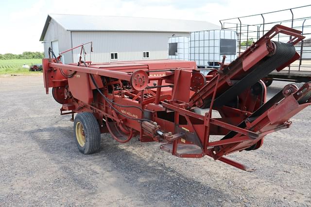 Image of New Holland Hayliner 276 equipment image 4