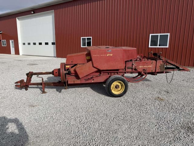 Image of New Holland 276 equipment image 1