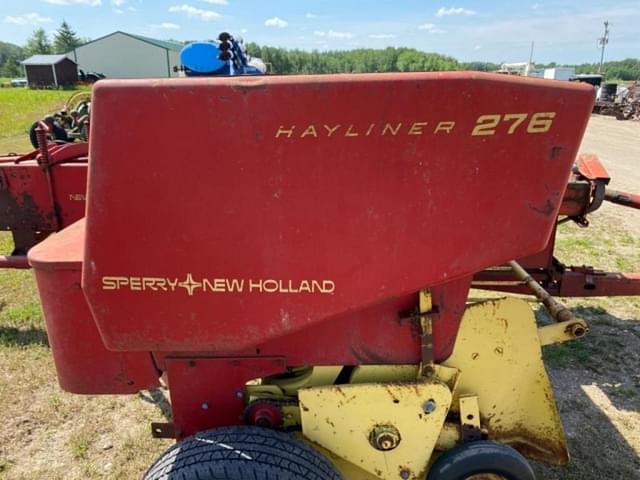 Image of New Holland 276 equipment image 1