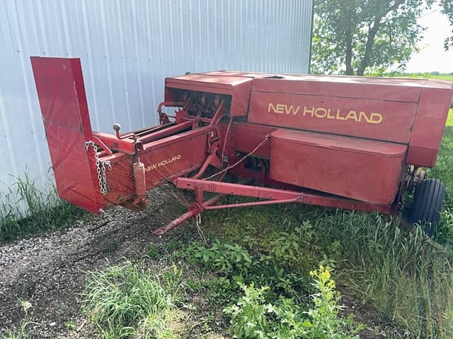 Image of New Holland 278 equipment image 3