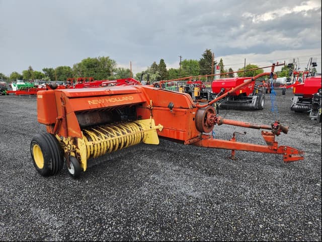 Image of New Holland 285 equipment image 3