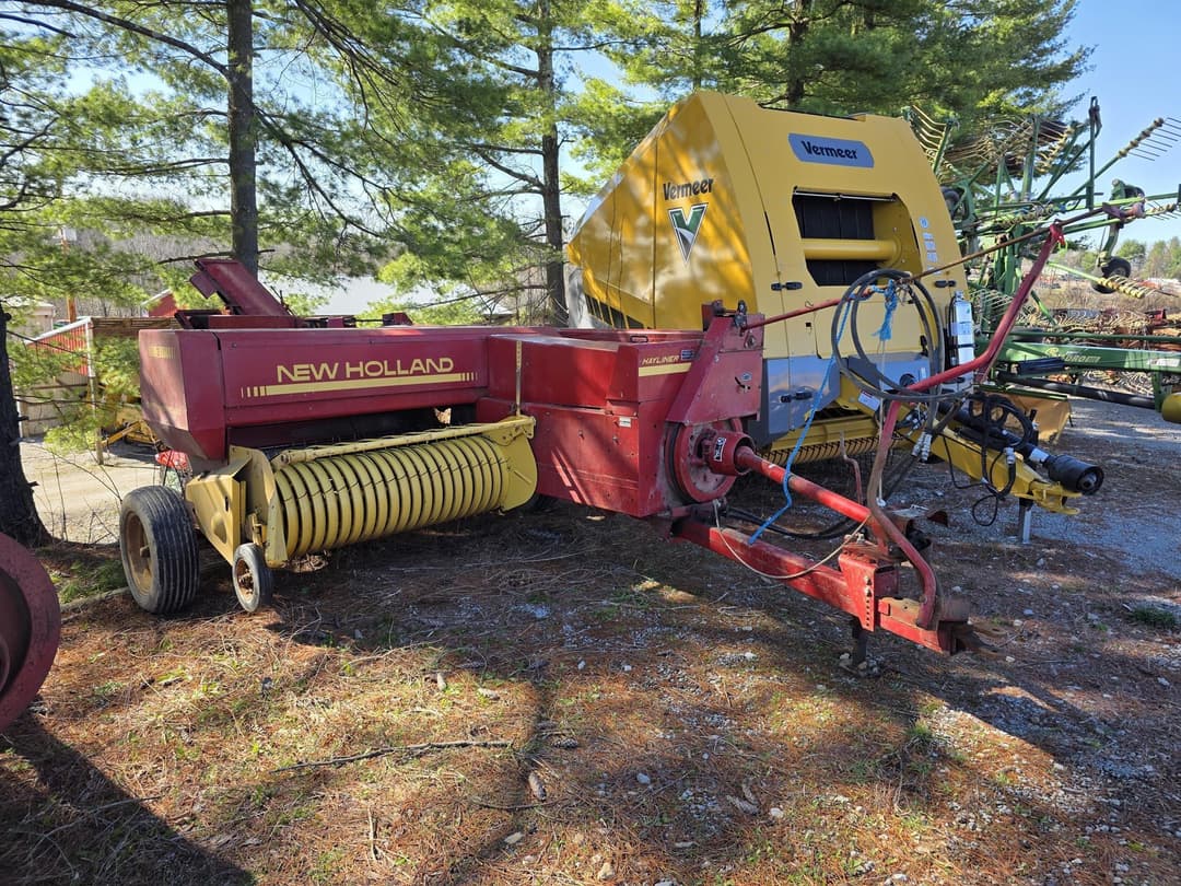 Image of New Holland Hayliner 311 Primary image