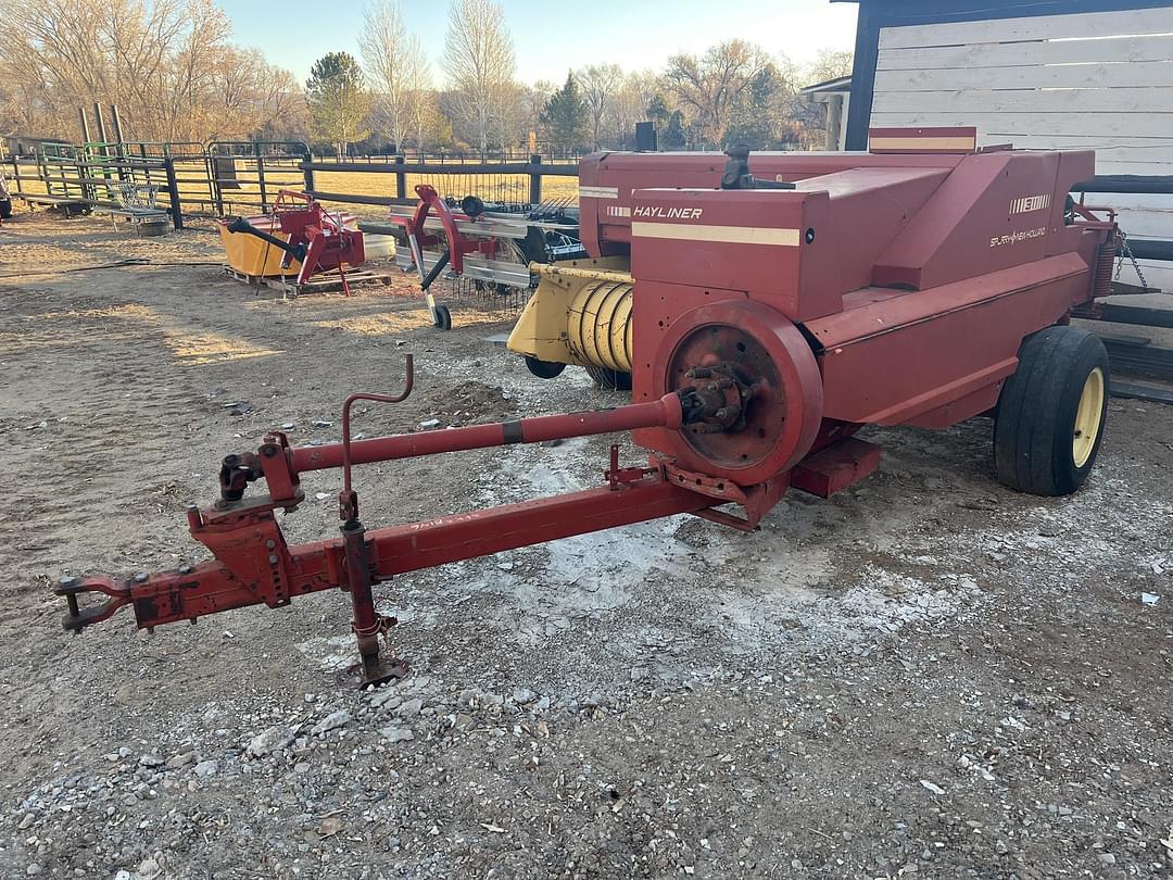 Image of New Holland Hayliner 311 Primary image